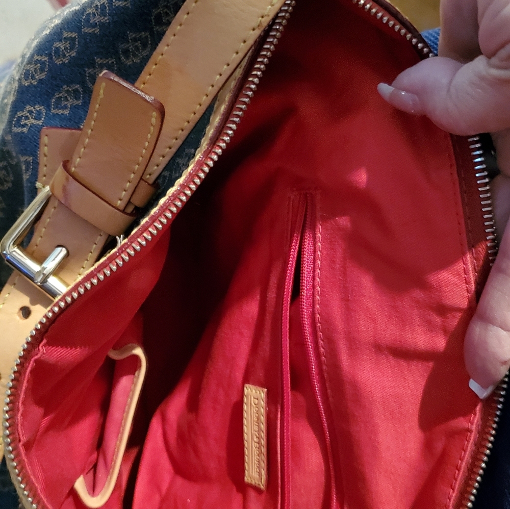 Large tote - Picture 3 of 7